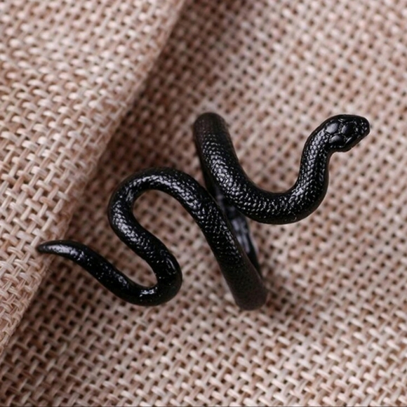 NEW Black Snake Statement Adjustable Ring Costume Jewelry - Picture 3 of 5